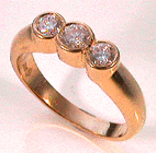 rubset three stone gold ring